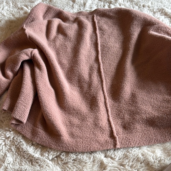 Wilfred Cozy Oversized Cardigan Sweater - Picture 5 of 6